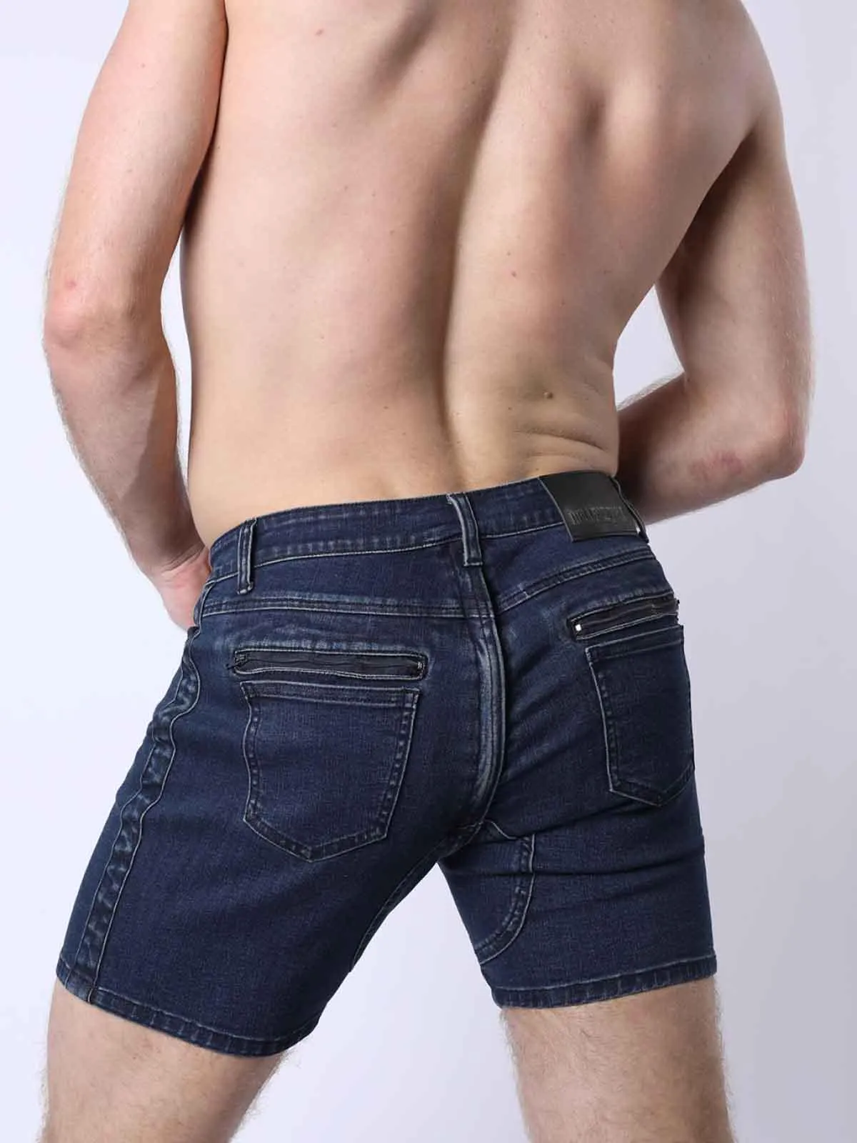 CELLBLOCK13 CASTRO ZIPPER SHORT