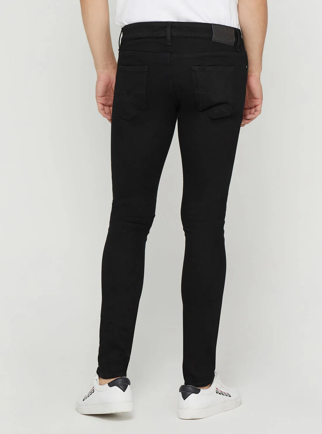 Eco Low-Rise Skinny Miami Denim Jeans in Carry Black Wash