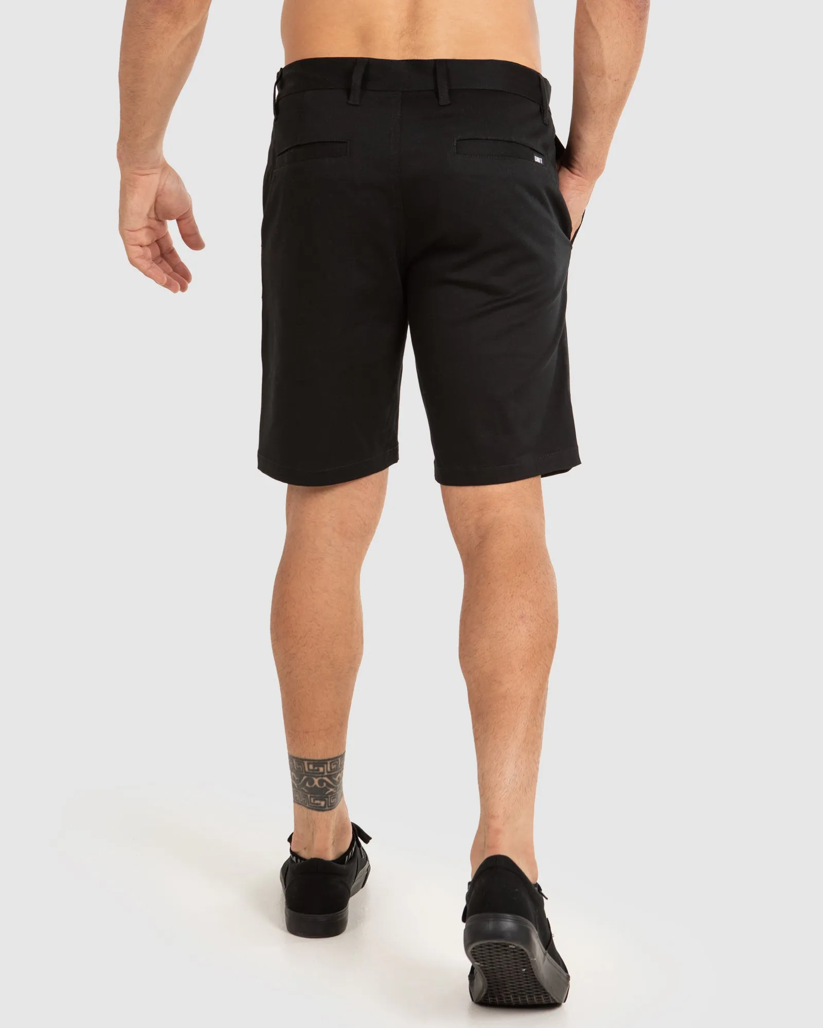 UNIT Mens Stable 19" Chino Shorts