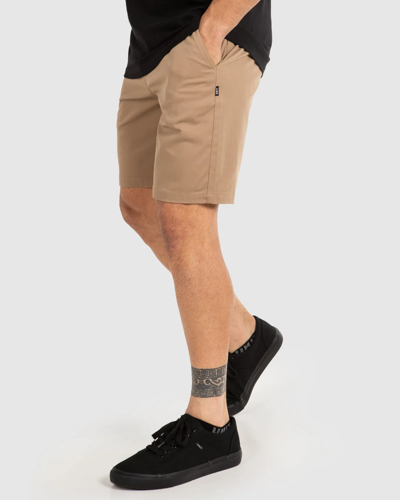 UNIT Mens Stable 19" Chino Shorts