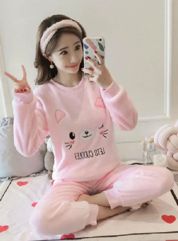 WOMEN CAT VELVET LONG SLEEVE PYJAMAS SETS